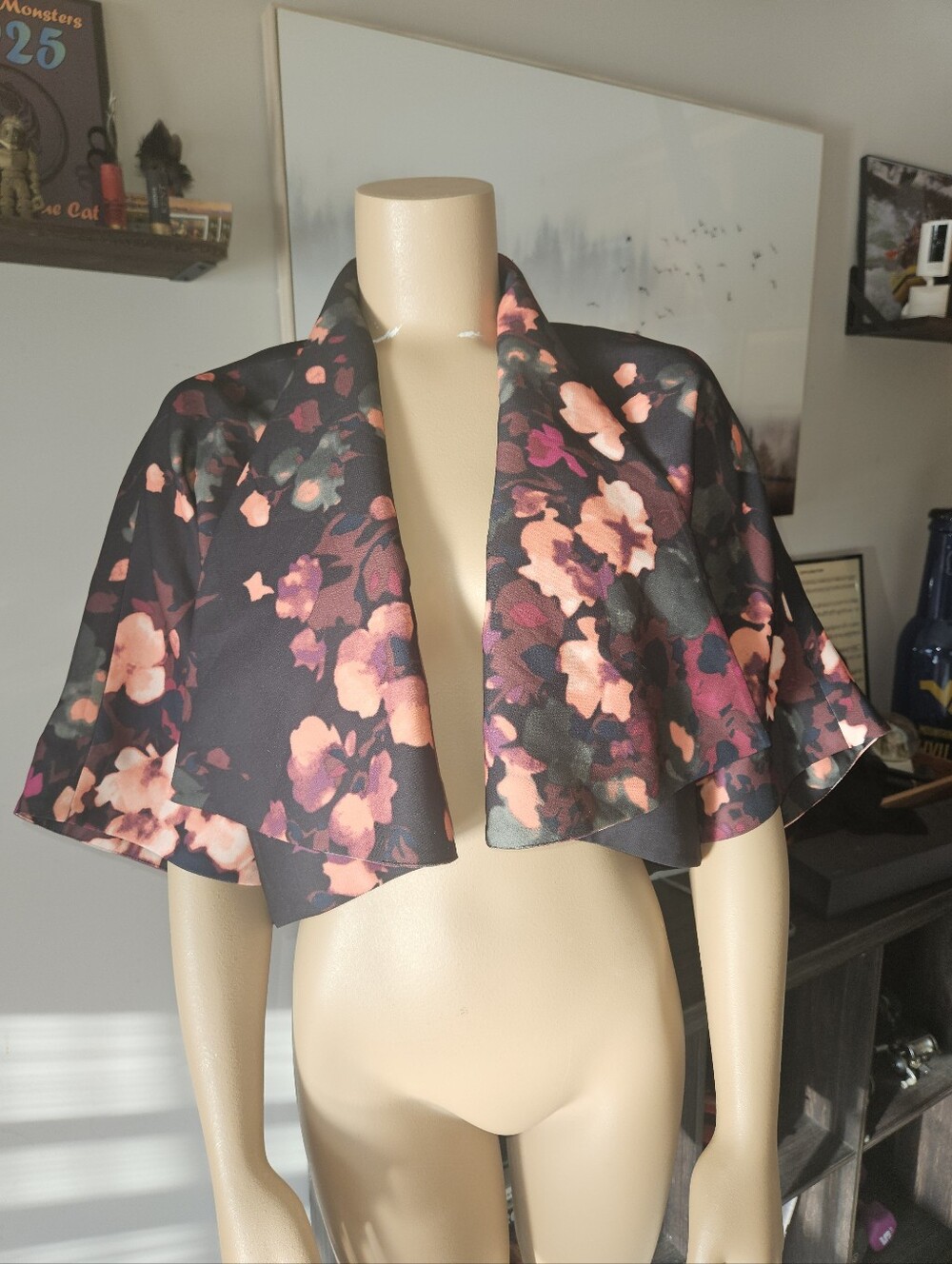 Anthropoligie Tabitha Floral Crop Cape Jacket Open Front M Office Workwear Chic
